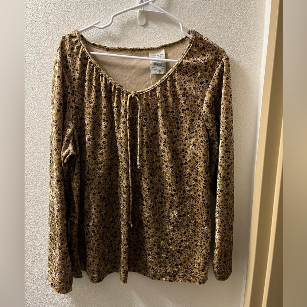 Vintage floral long sleeve